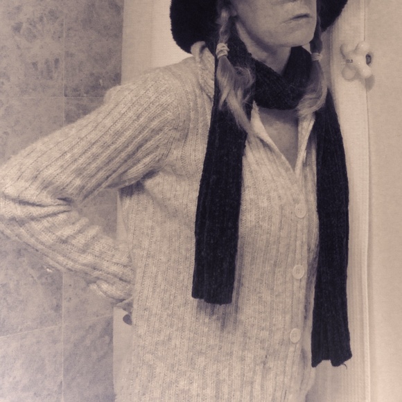 Brown Knit Scarf - Picture 1 of 1